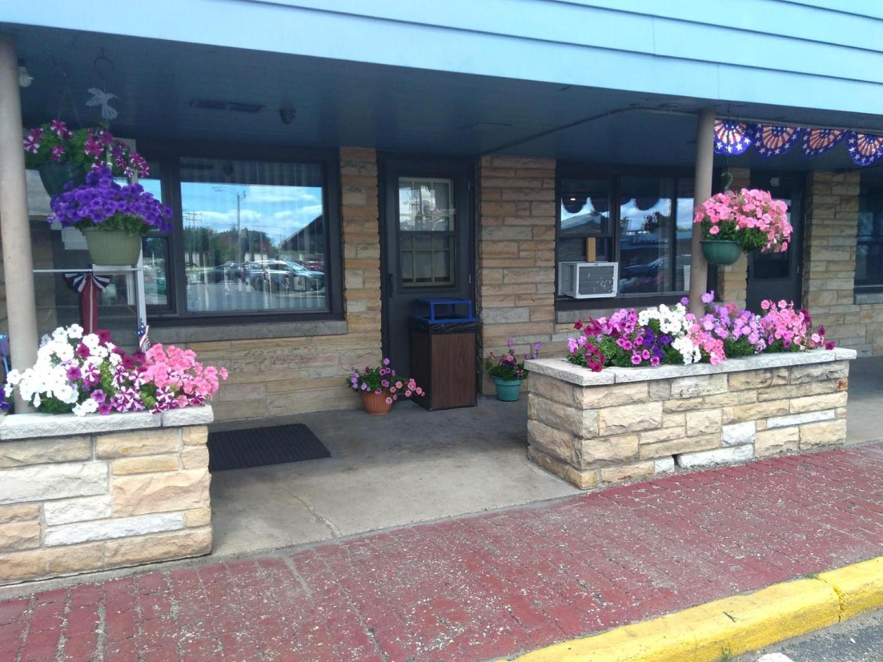 Hotel Blue Top Inn Stevens Point Bagian luar foto