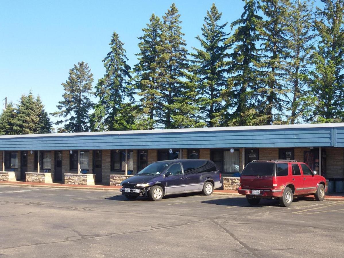 Hotel Blue Top Inn Stevens Point Bagian luar foto